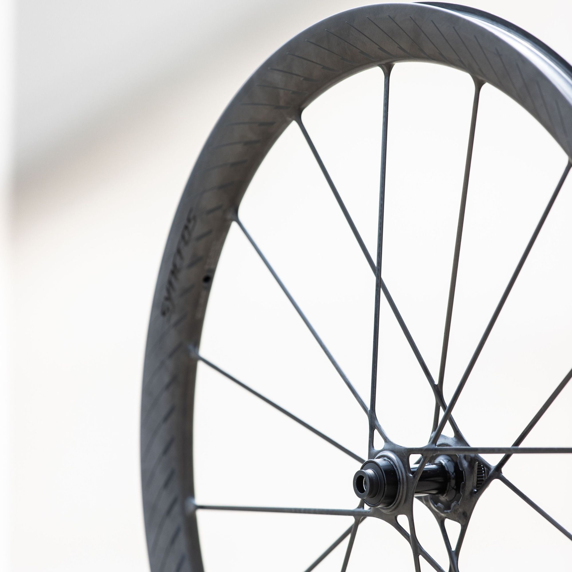 syncros_capital-sl-wheels-beauty-shot-front1-2000x2000_2059869.jpg